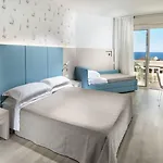Prestige Hotel 3*